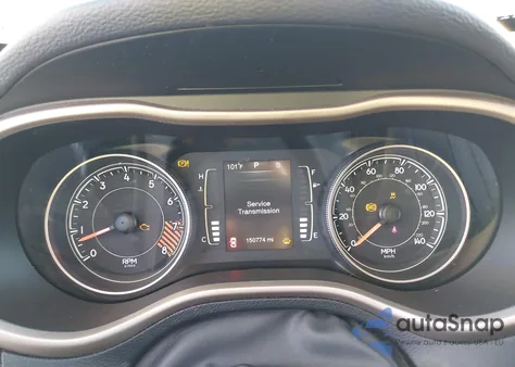 2015 Jeep Cherokee Latitude z USA, uszkodzony, nr VIN 1C4PJMCS0FW749614